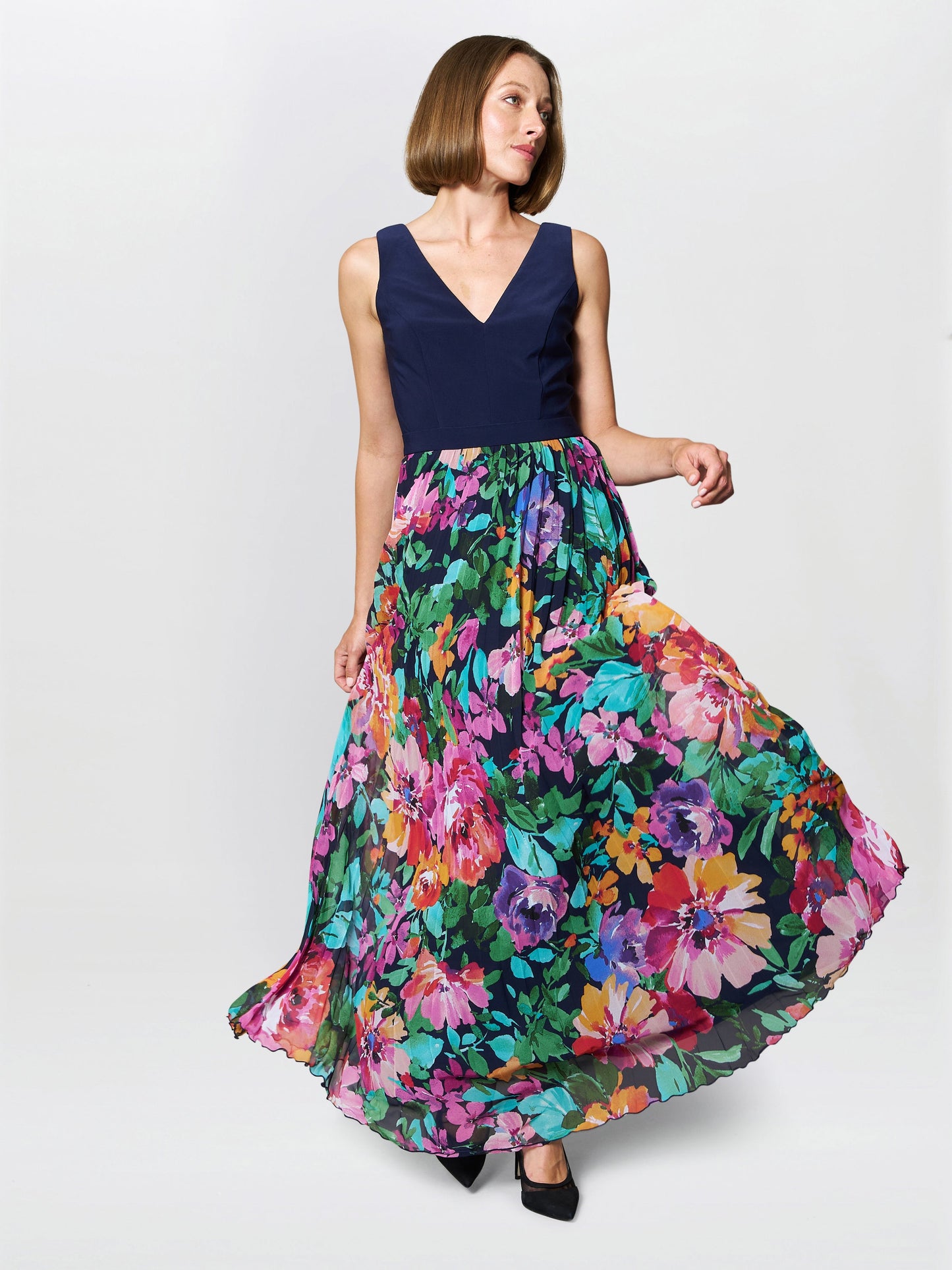  Mariella Maxi Dress With Printed Pleated Skirt