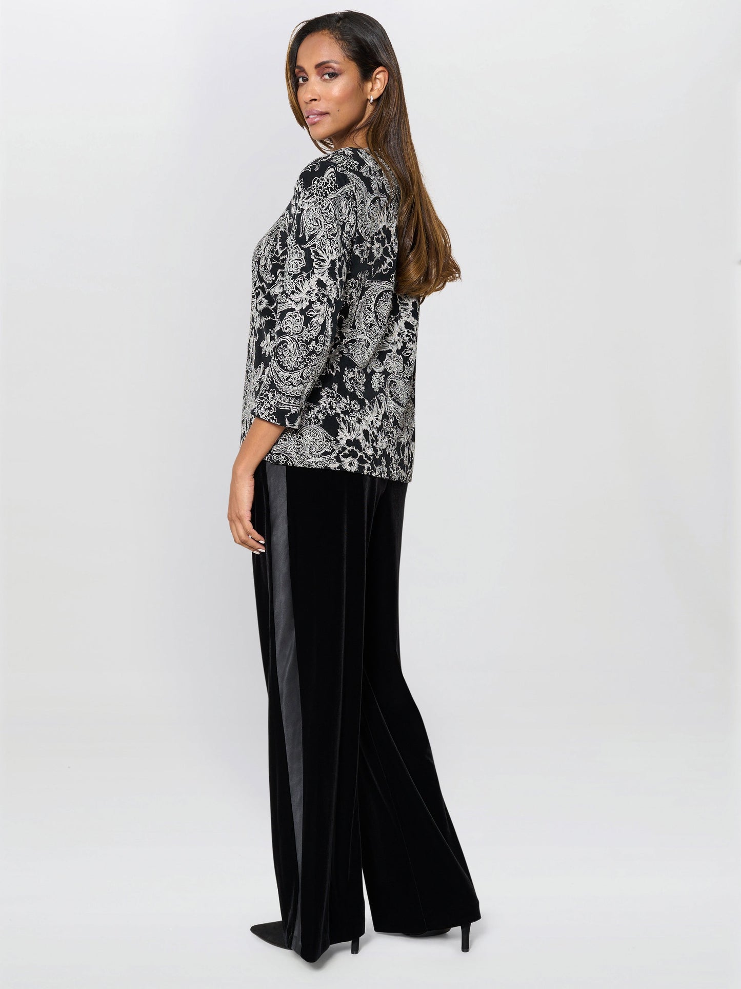  Carlee Printed Jacket And Cami Twinset