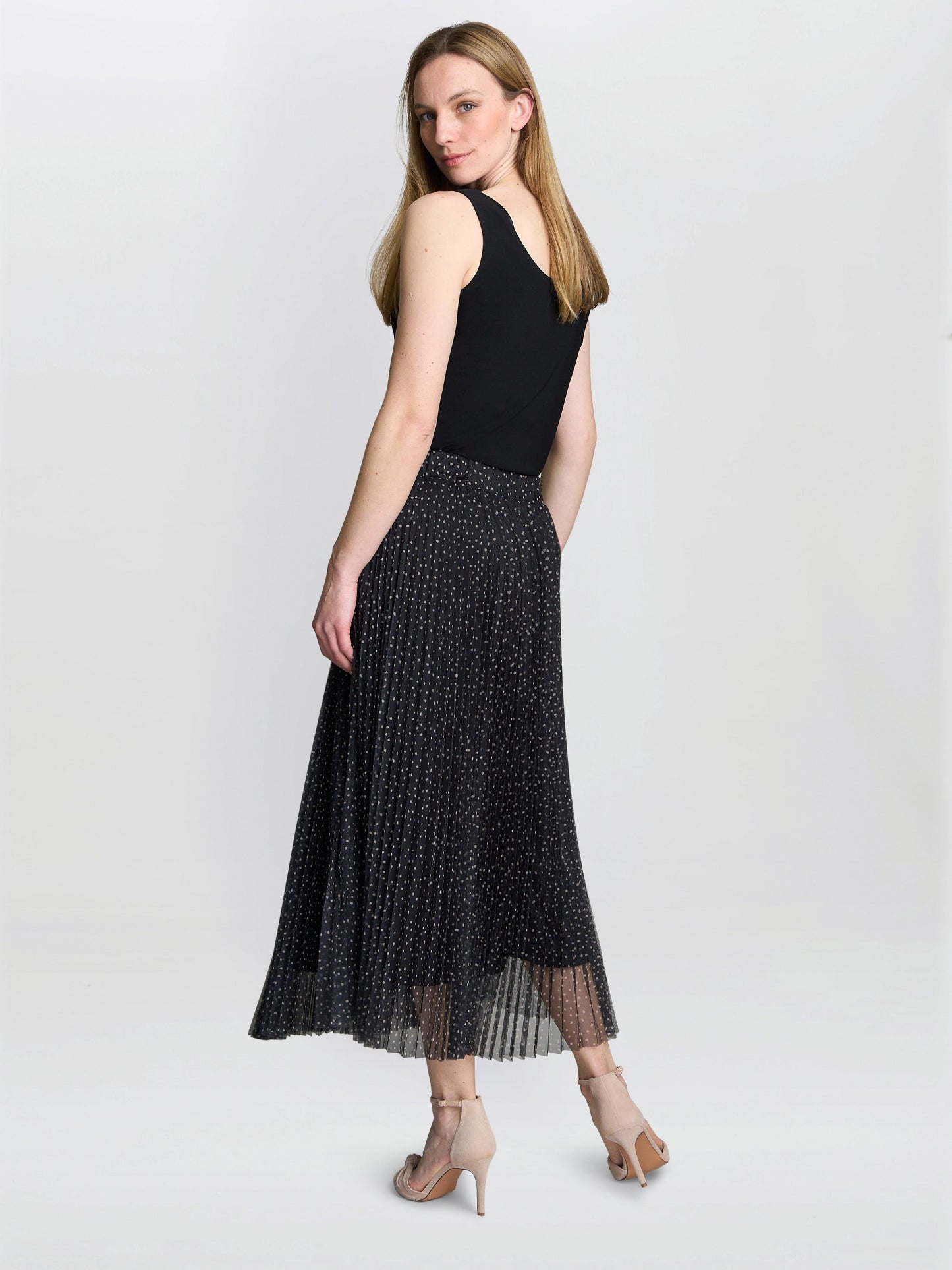  Roslynn Pleated Mesh Skirt