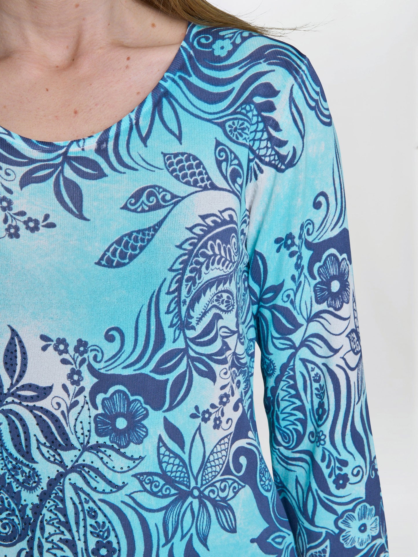  Vivien Lightweight Sweater With Diamante Detail