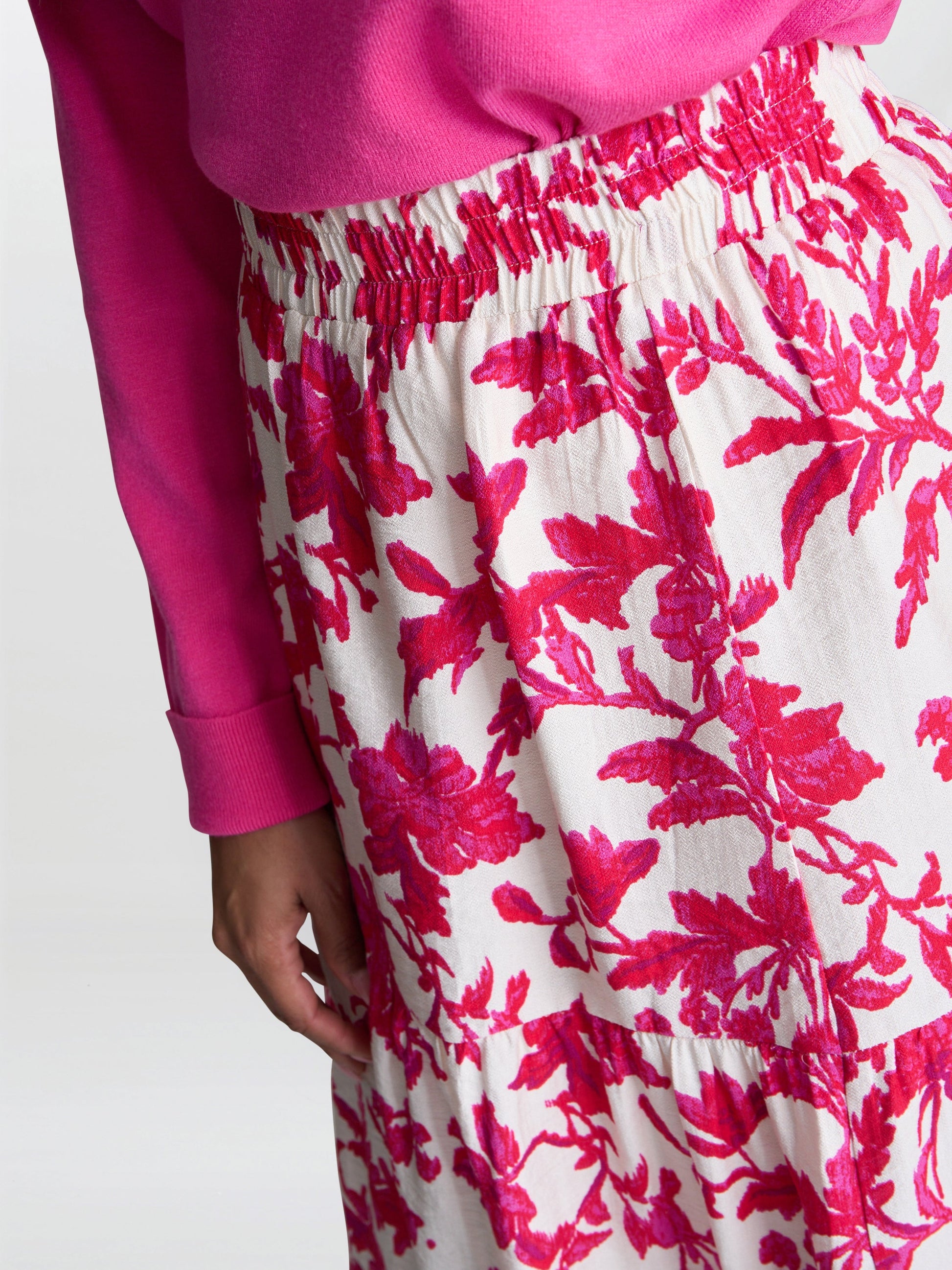  Chris Fuchsia Floral Skirt