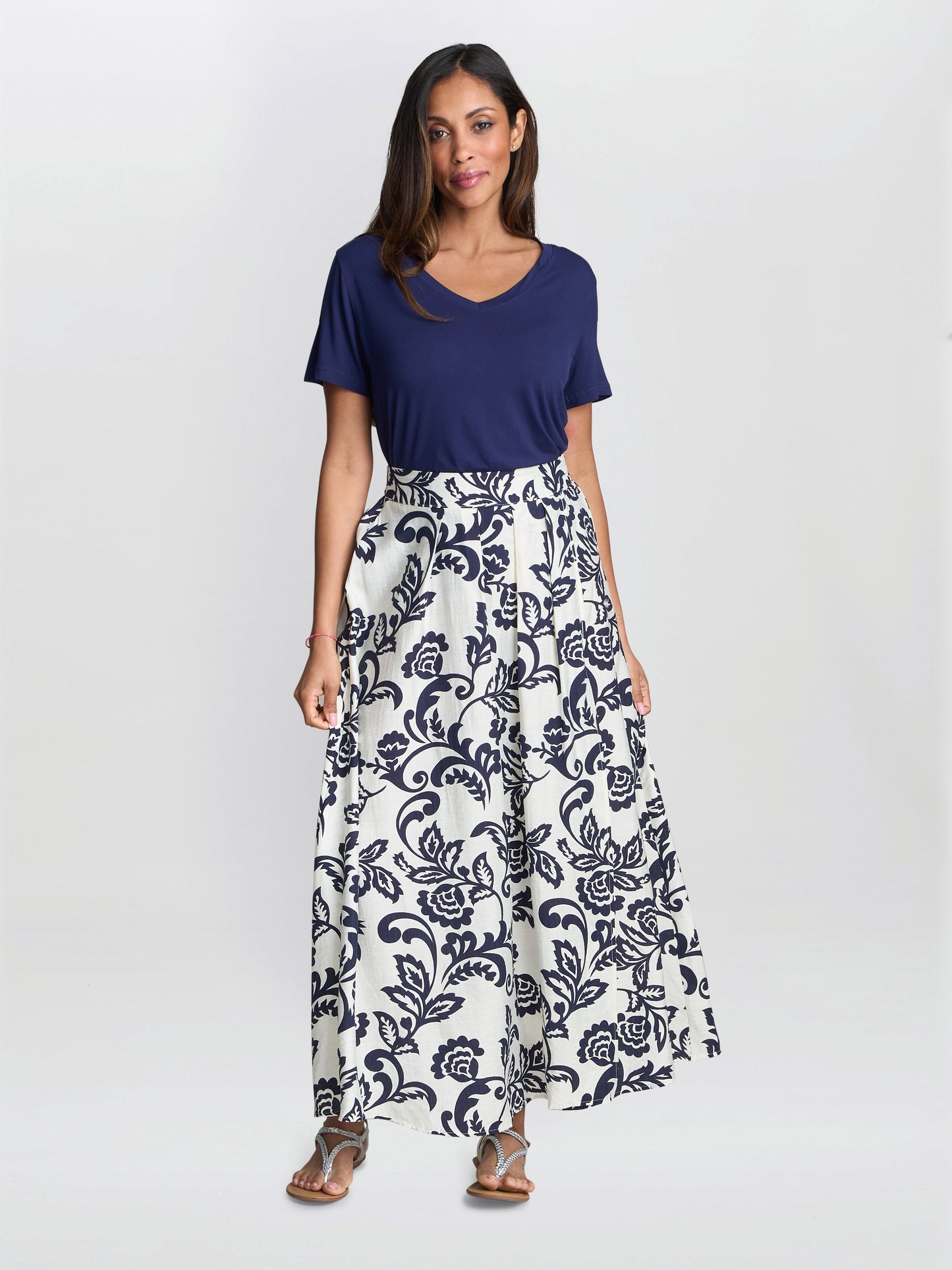  Debbi Navy White Floral Skirt