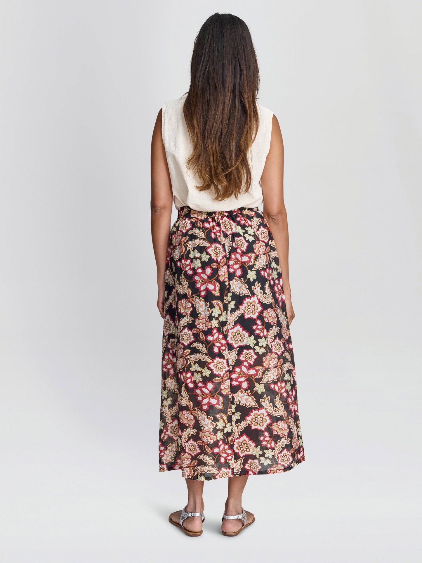  Emi Floral Elastic Waist Skirt