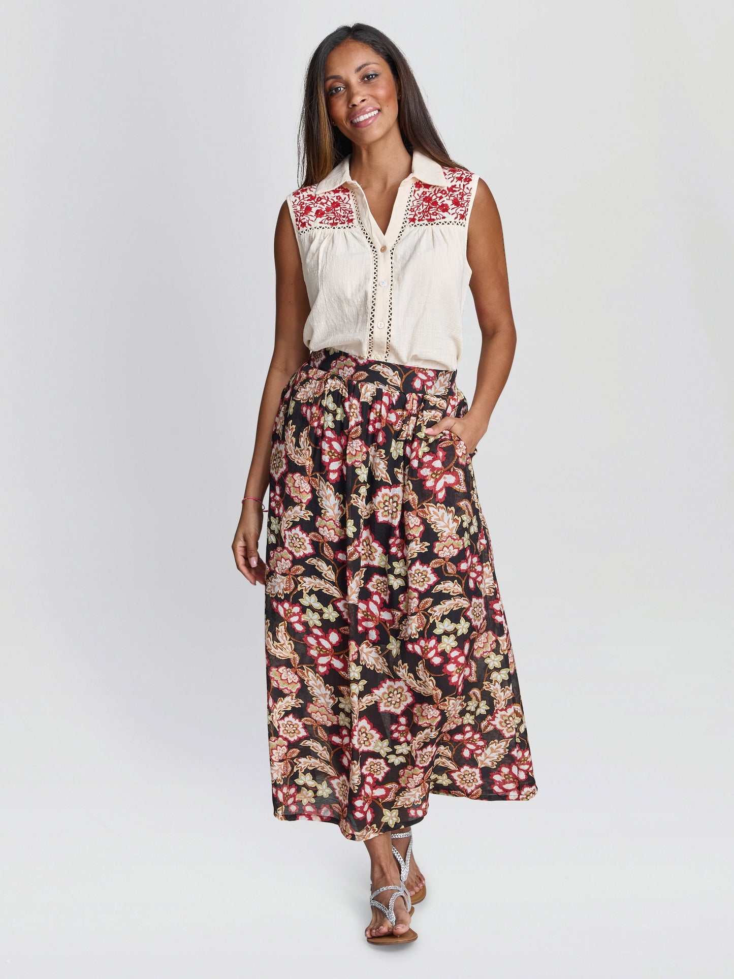  Emi Floral Elastic Waist Skirt