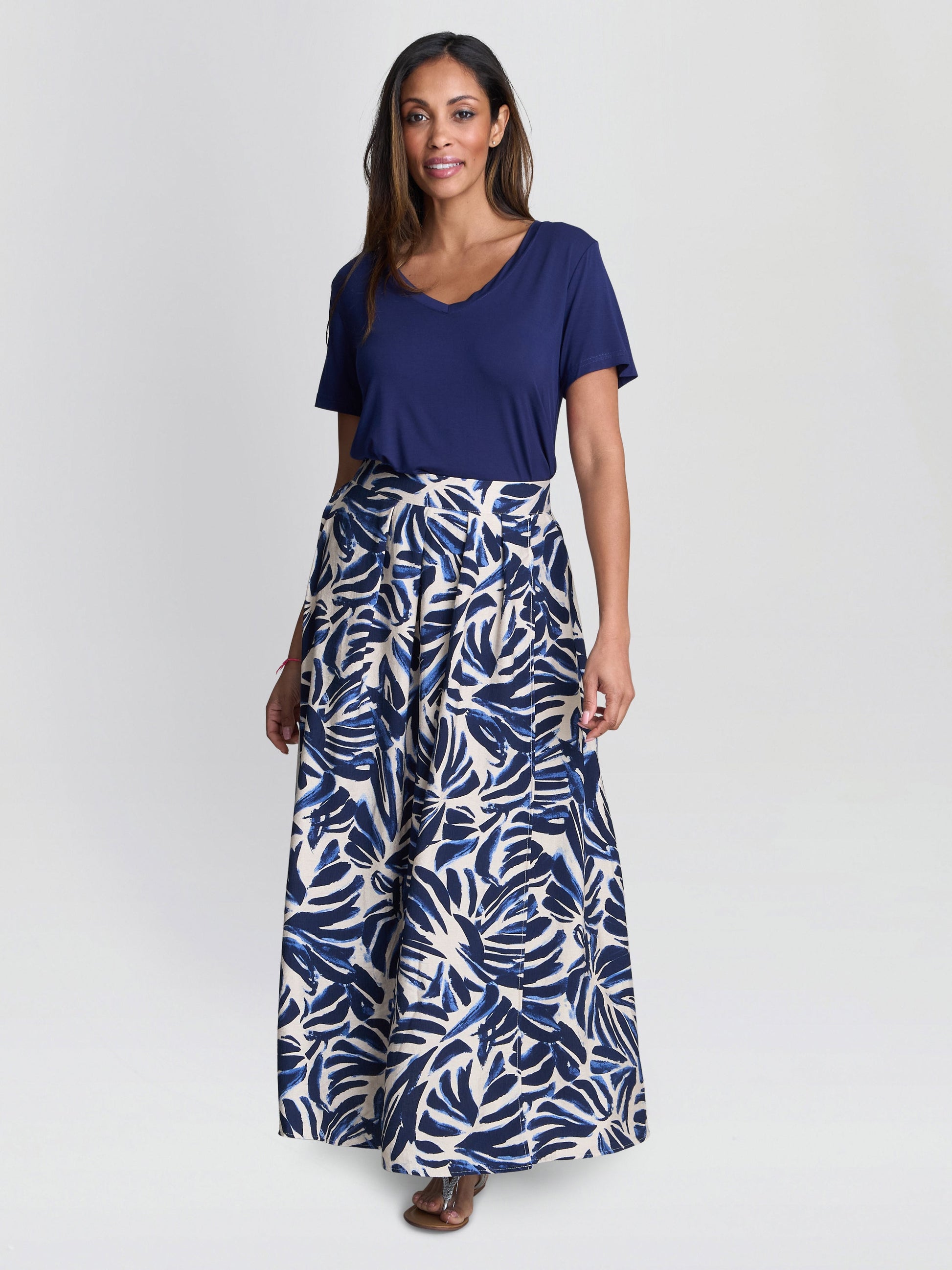  Enid Abstract Print Elastic Waist Skirt