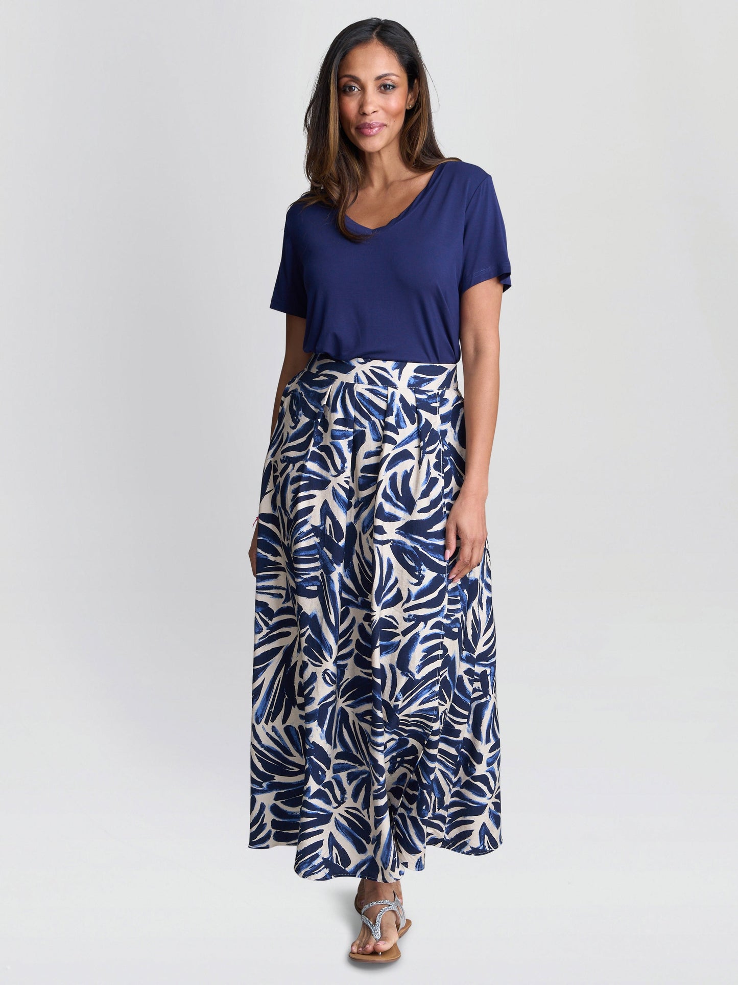  Enid Abstract Print Elastic Waist Skirt