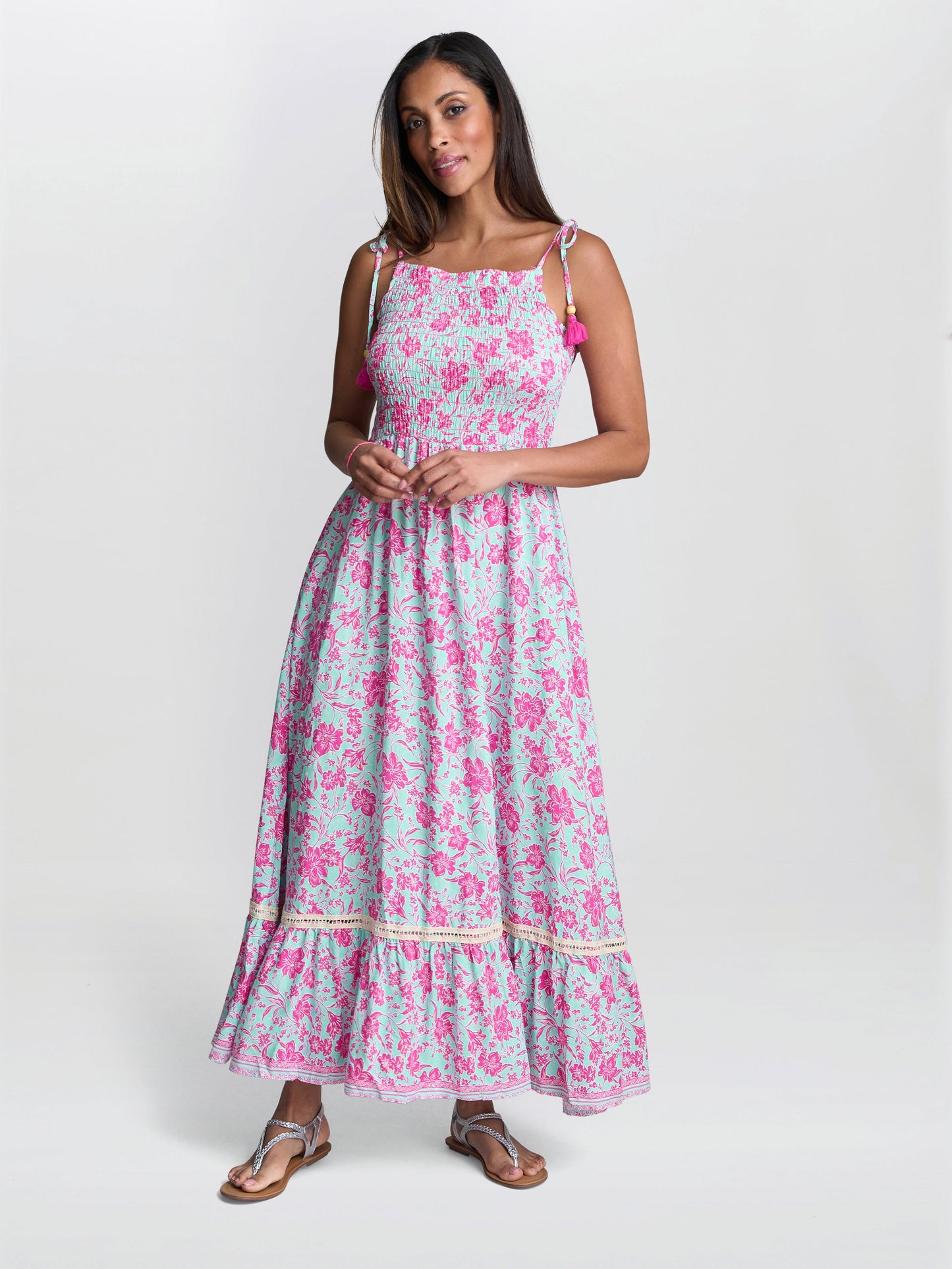  Everleigh Shired Bodice Dress