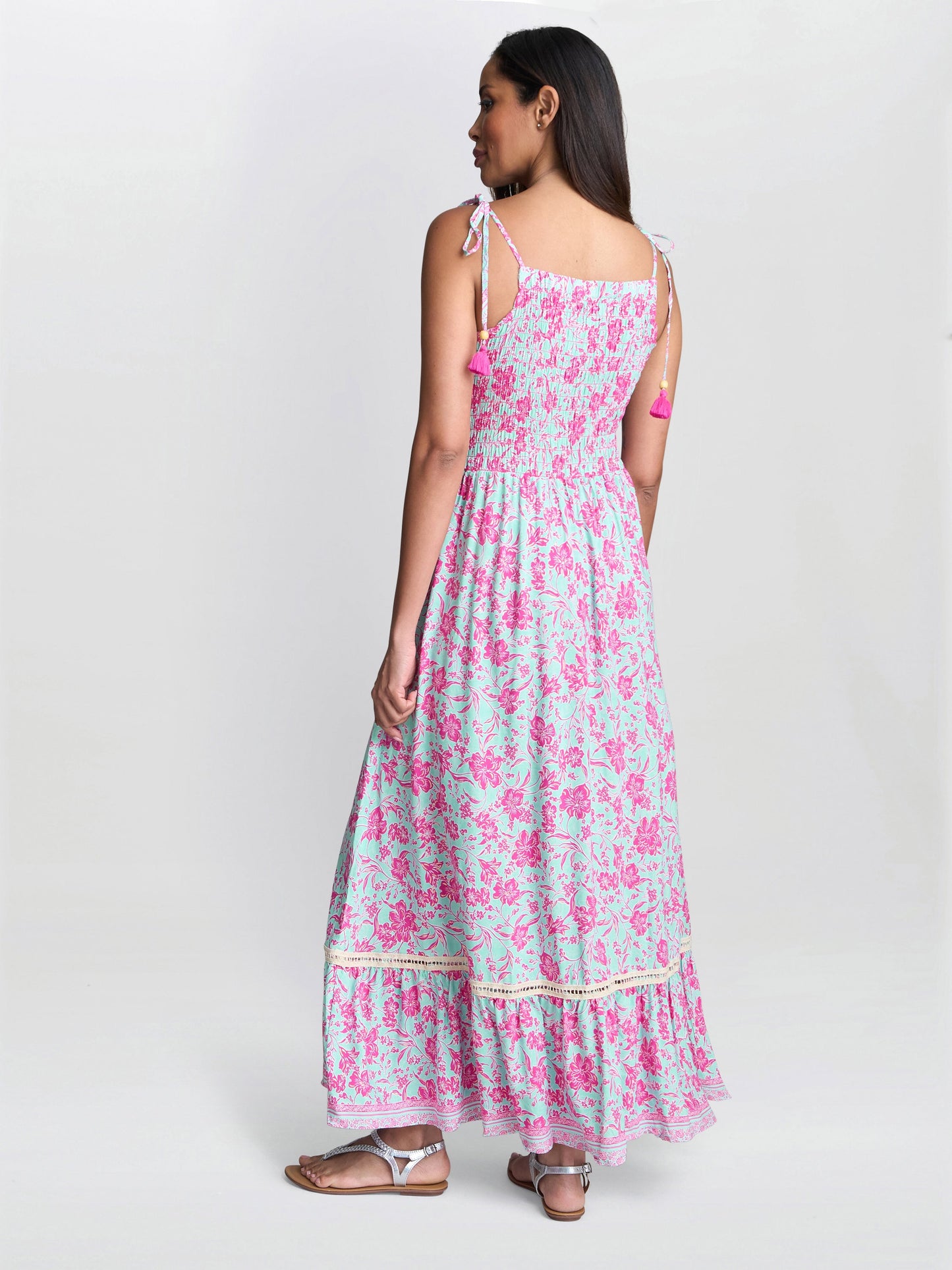  Everleigh Shired Bodice Dress