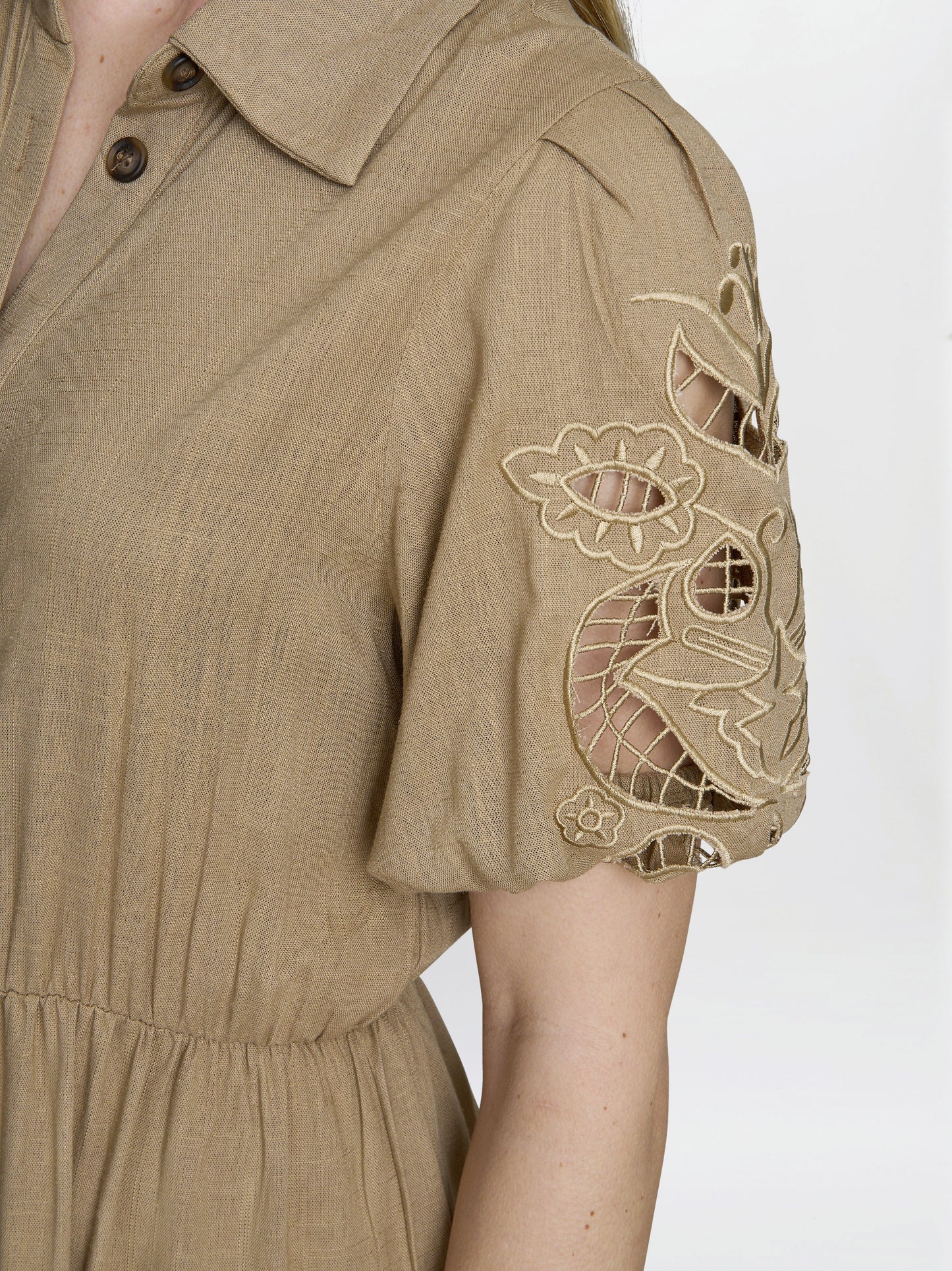  Carey Puff Sleeve Dress