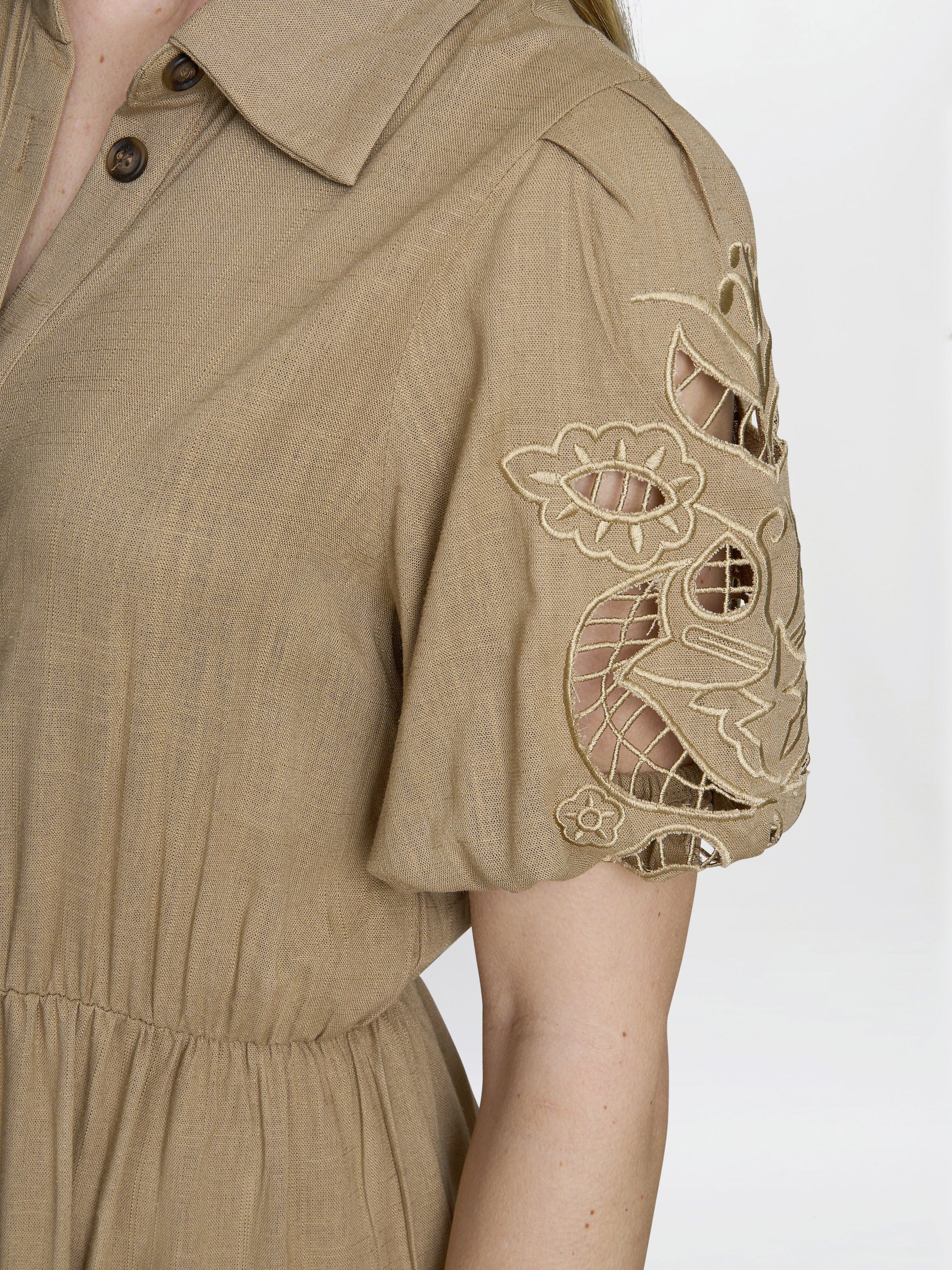  Carey Puff Sleeve Dress
