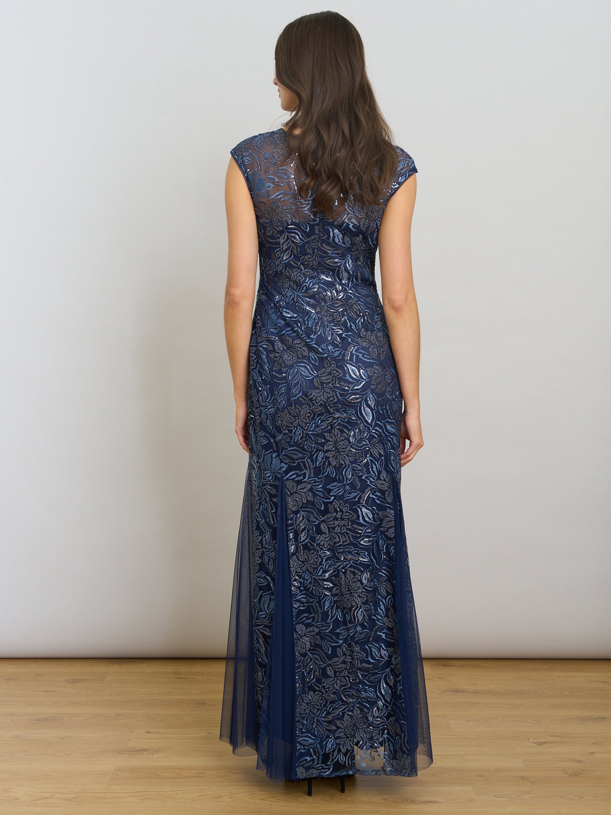  Indy Maxi Dress With Matching Scarf