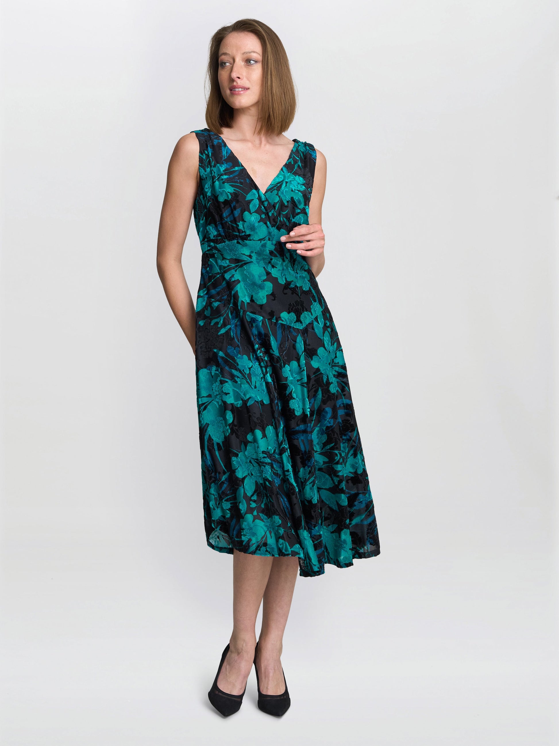 Beth Floral Midi Dress
