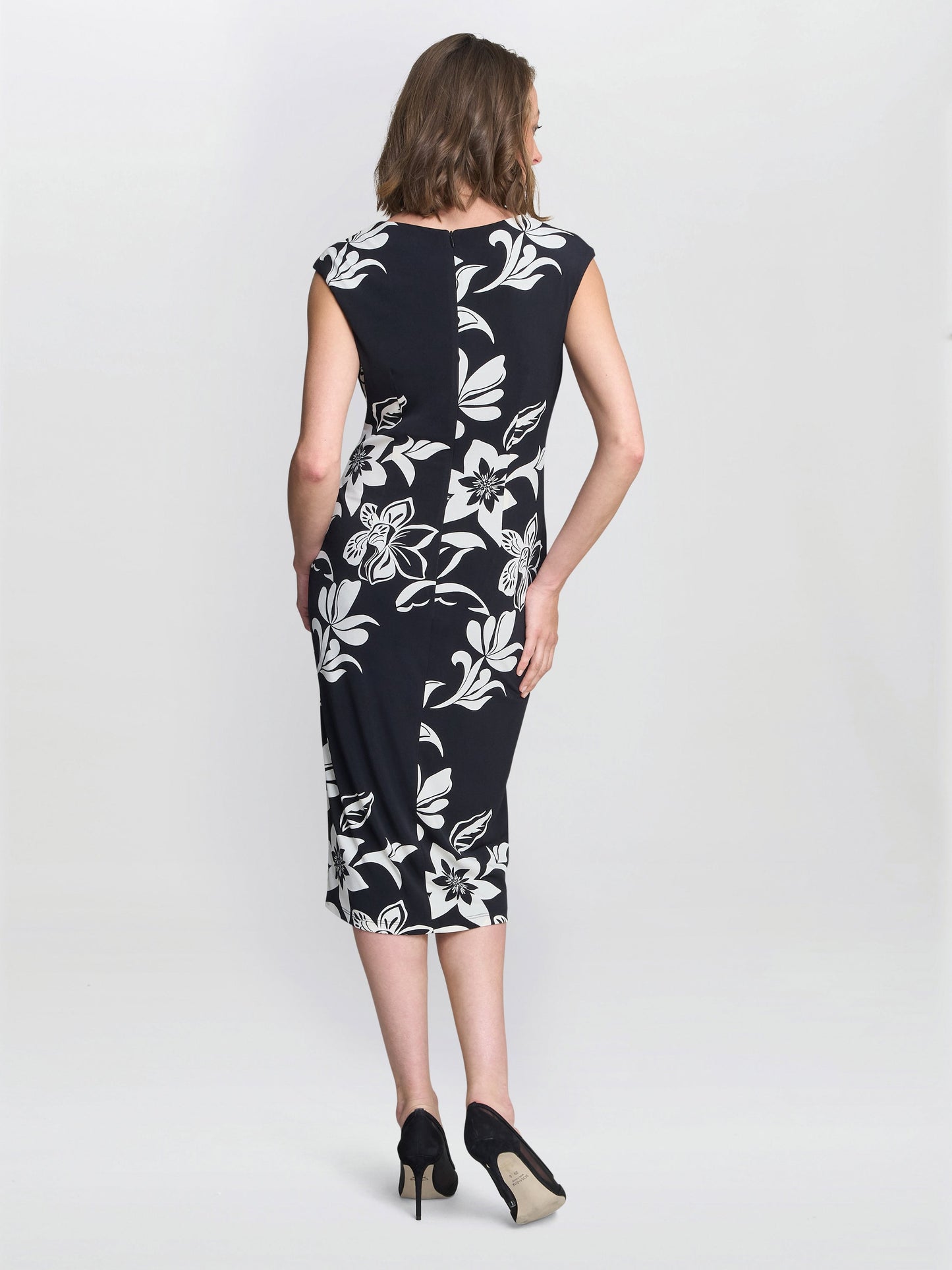  Marjorie Floral Shift Dress