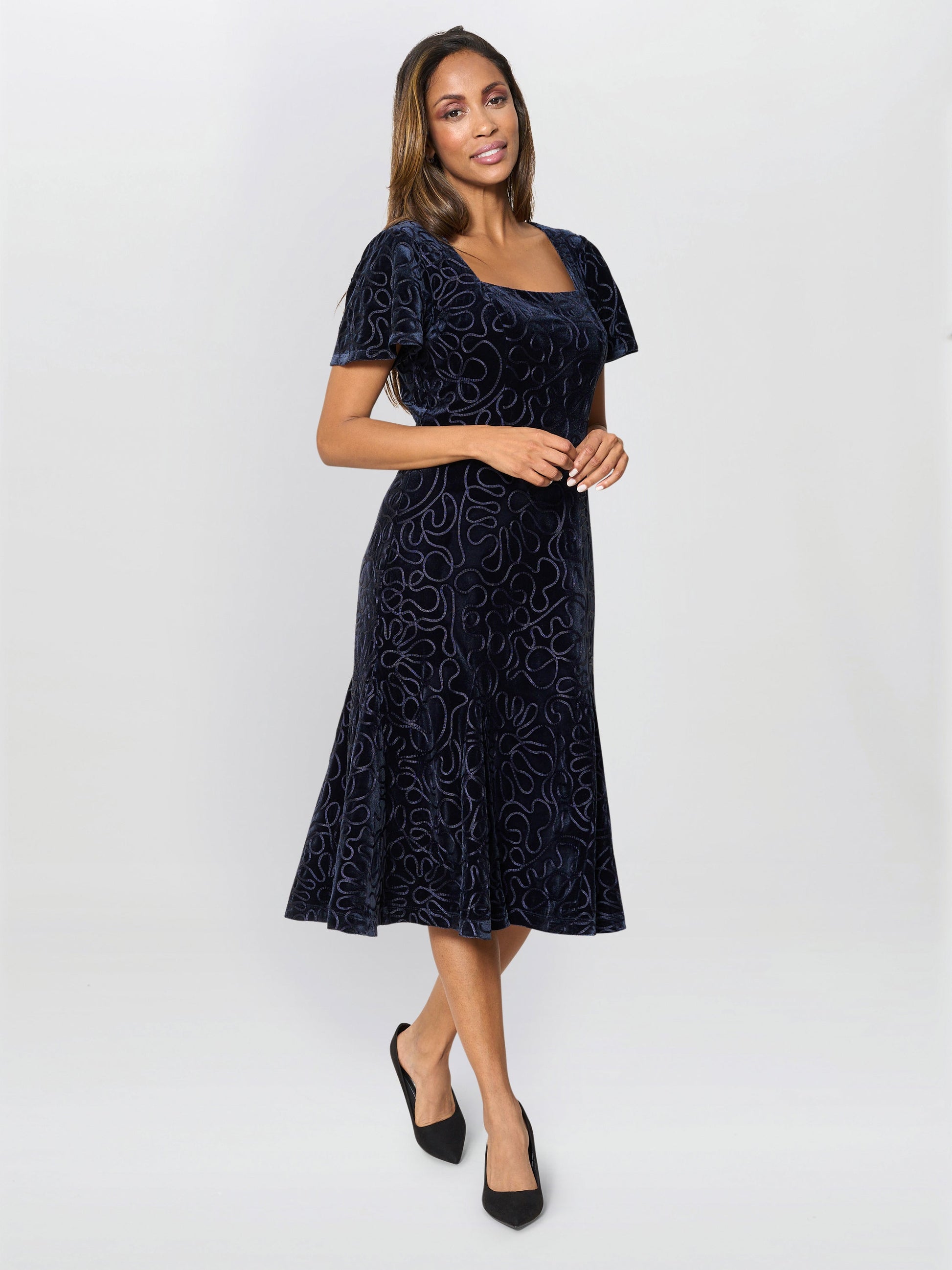  Ray Velvet Midi Dress
