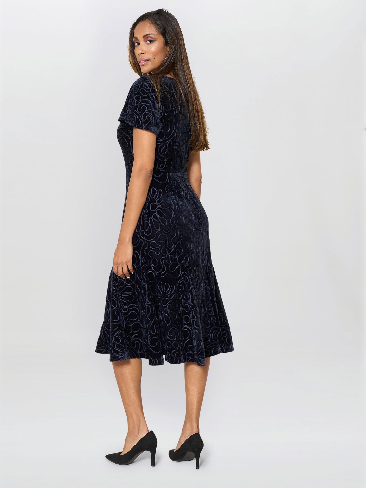  Ray Velvet Midi Dress