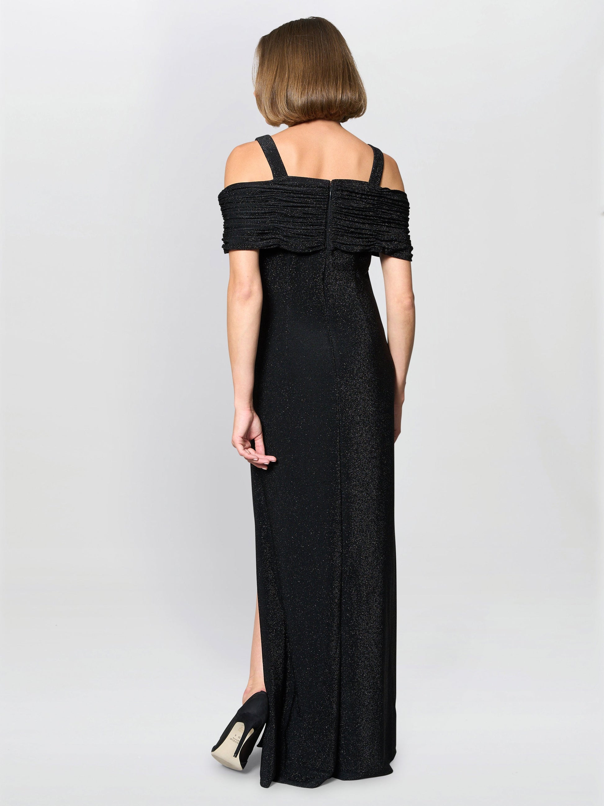  Rochelle Off-Shoulder Maxi Dress