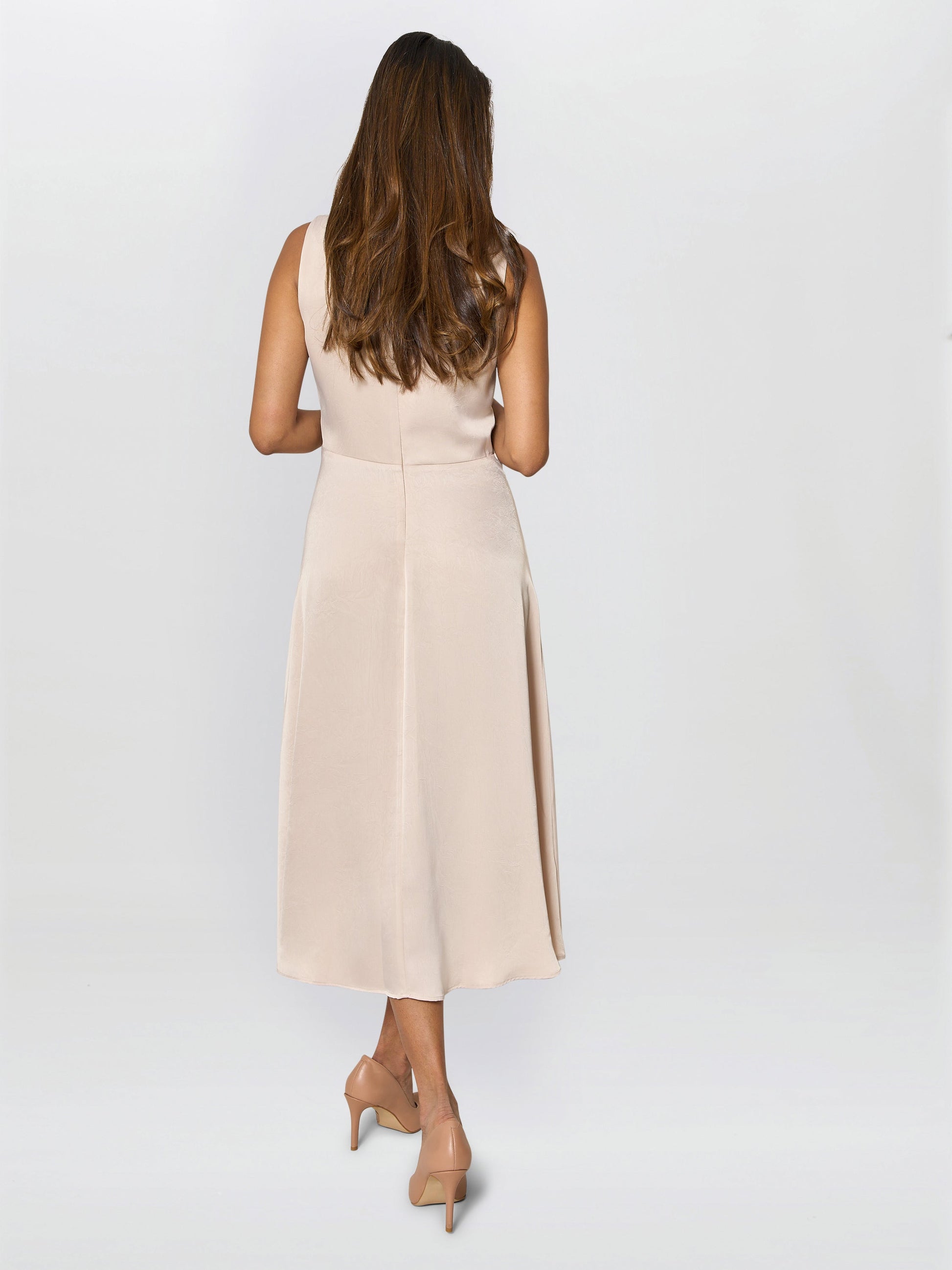  Sandy Sleeveless Midi Dress