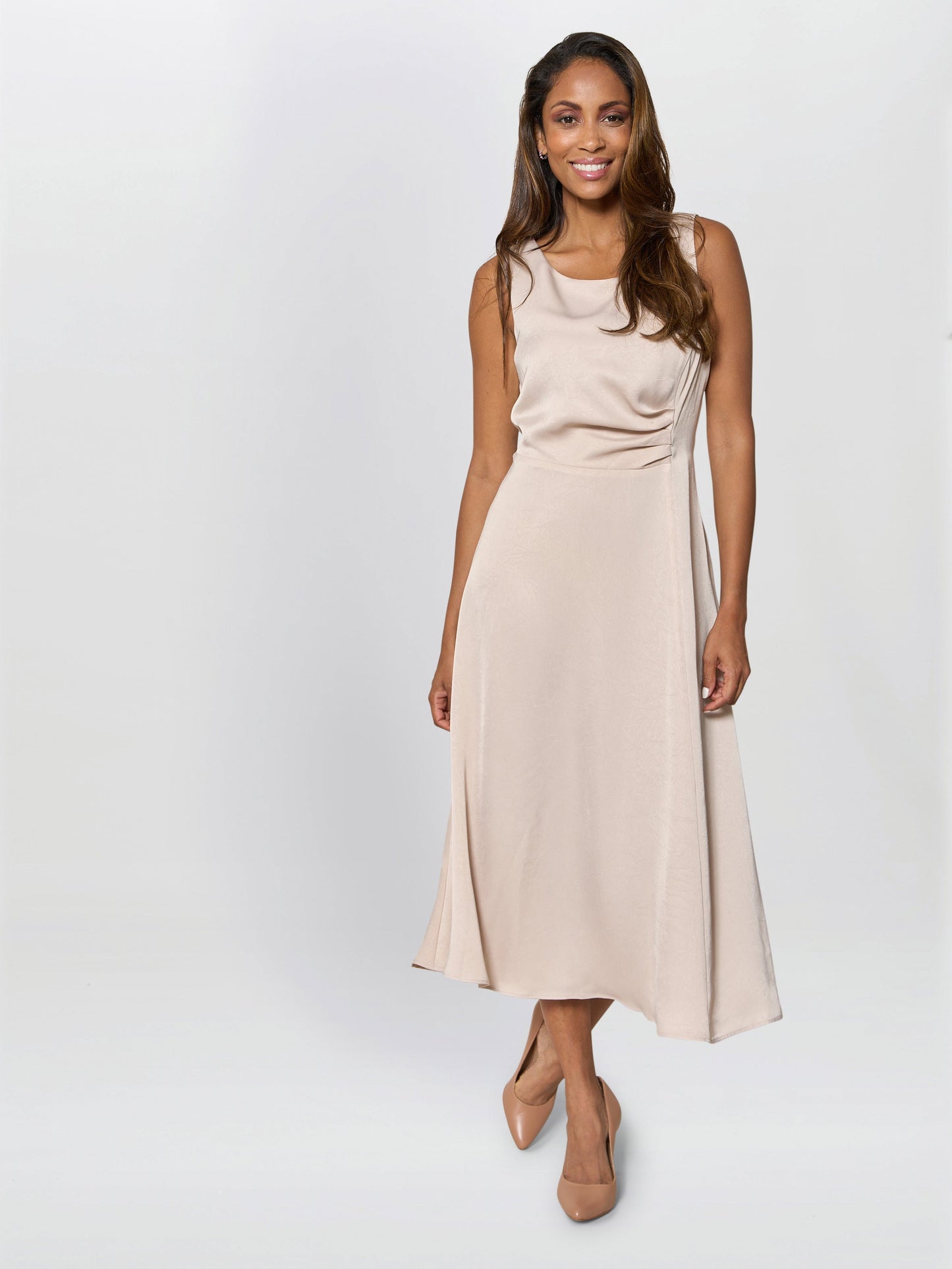  Sandy Sleeveless Midi Dress