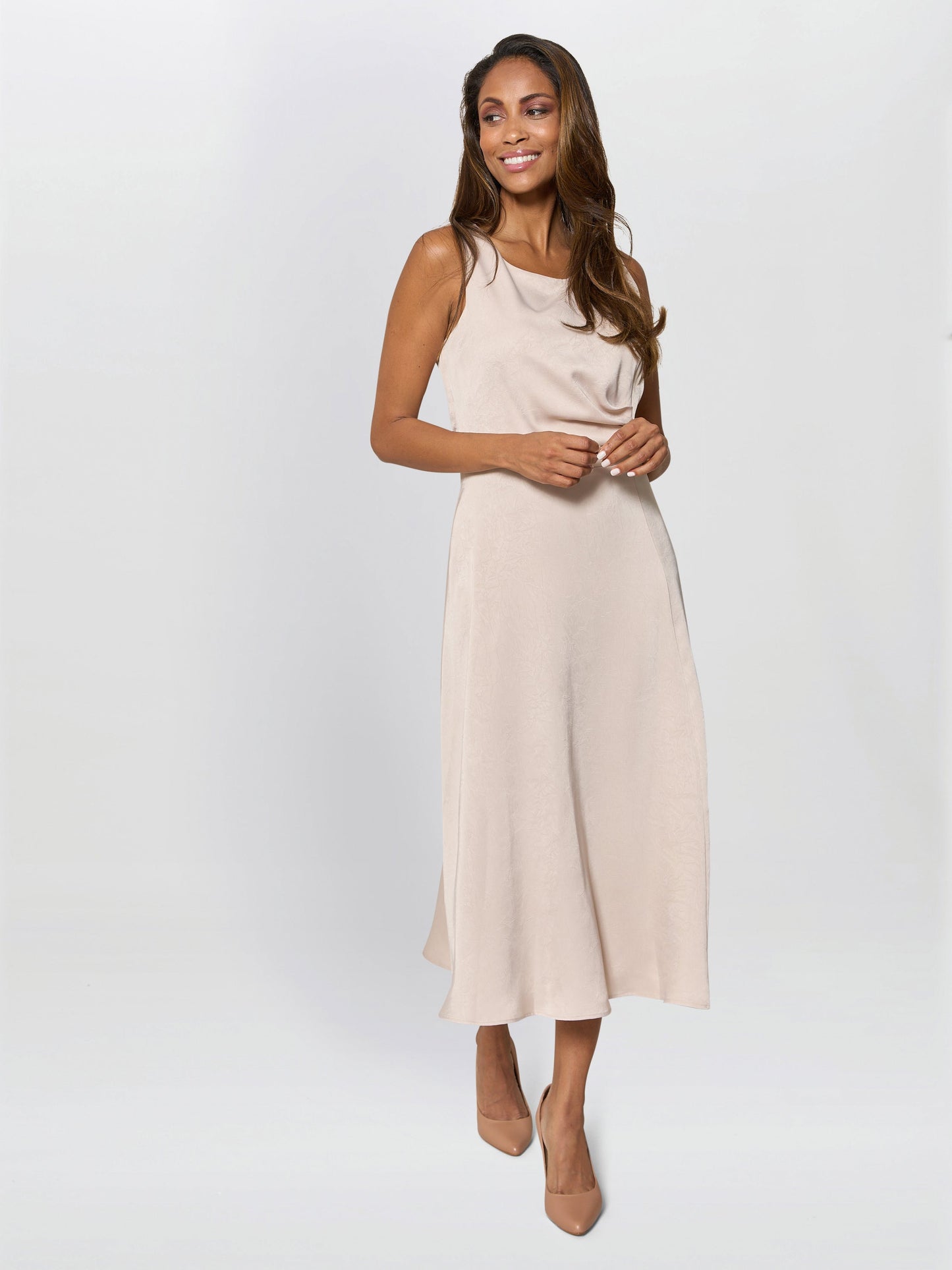  Sandy Sleeveless Midi Dress