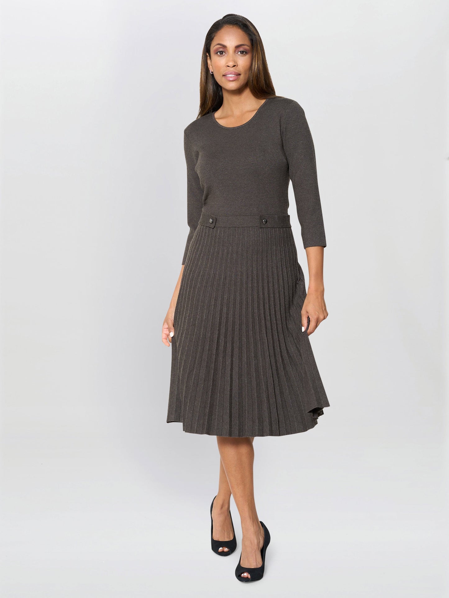  Annabella Pleated Midi Dress
