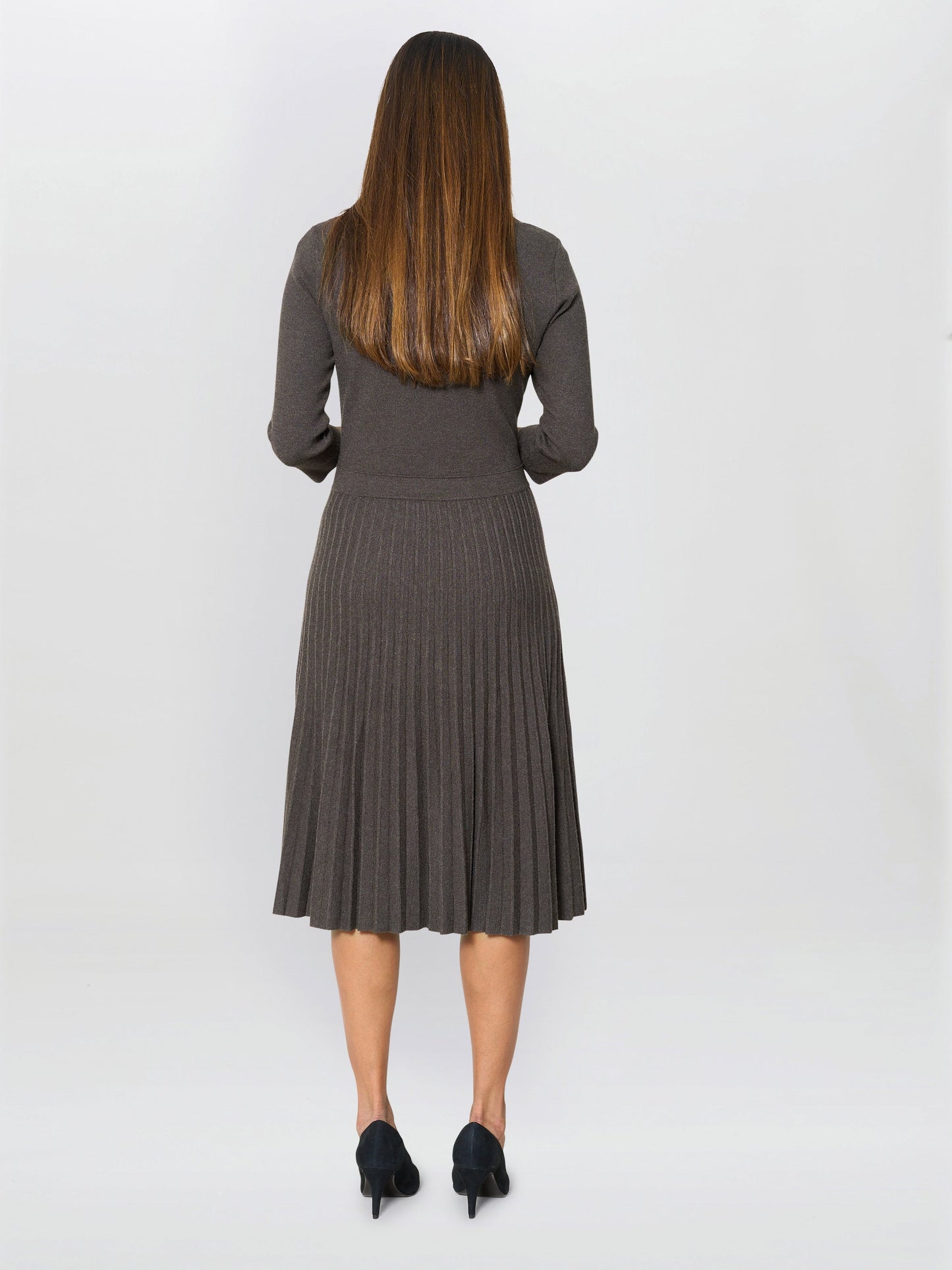  Annabella Pleated Midi Dress