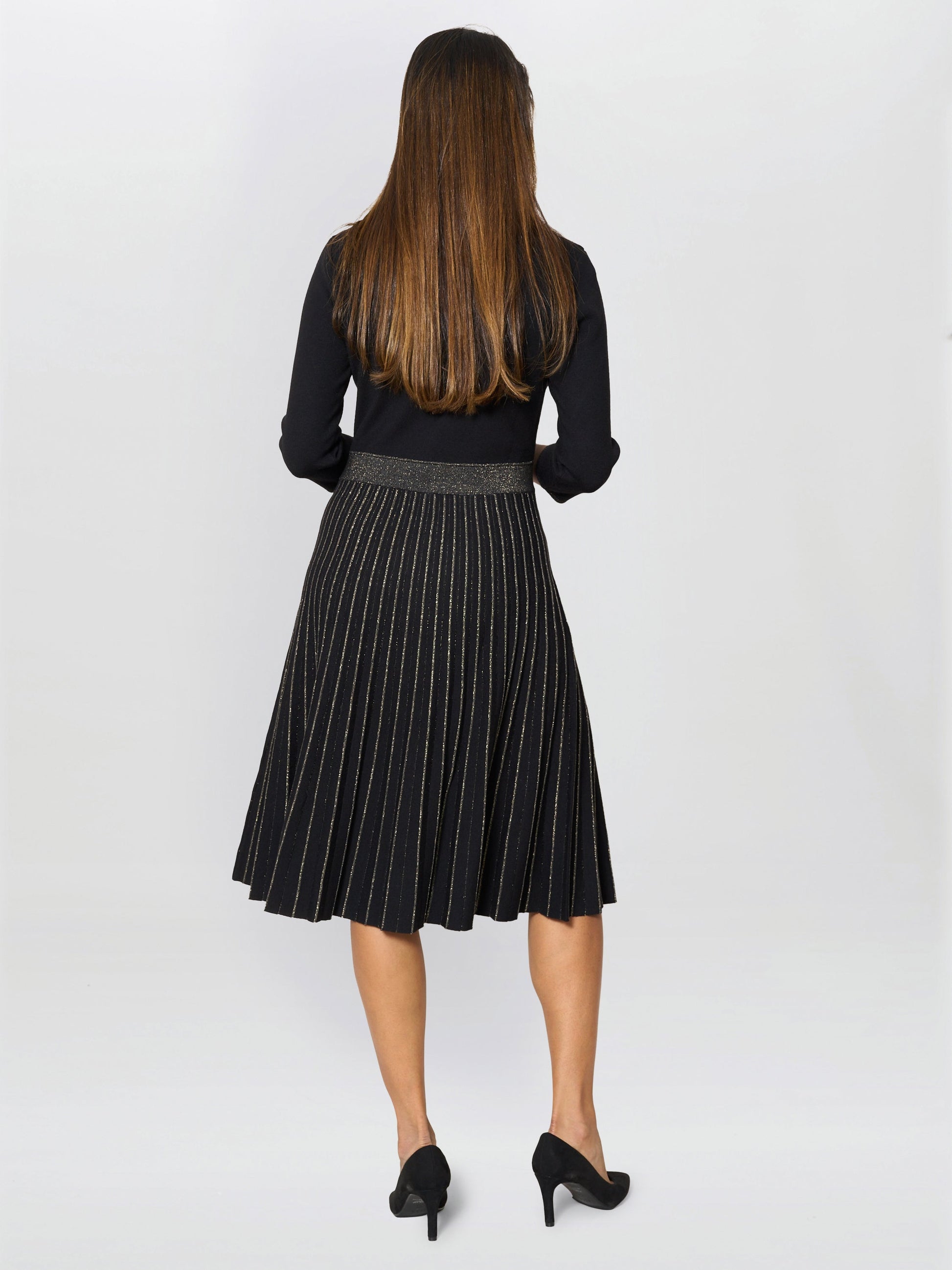  Apple Pleated Midi Dress