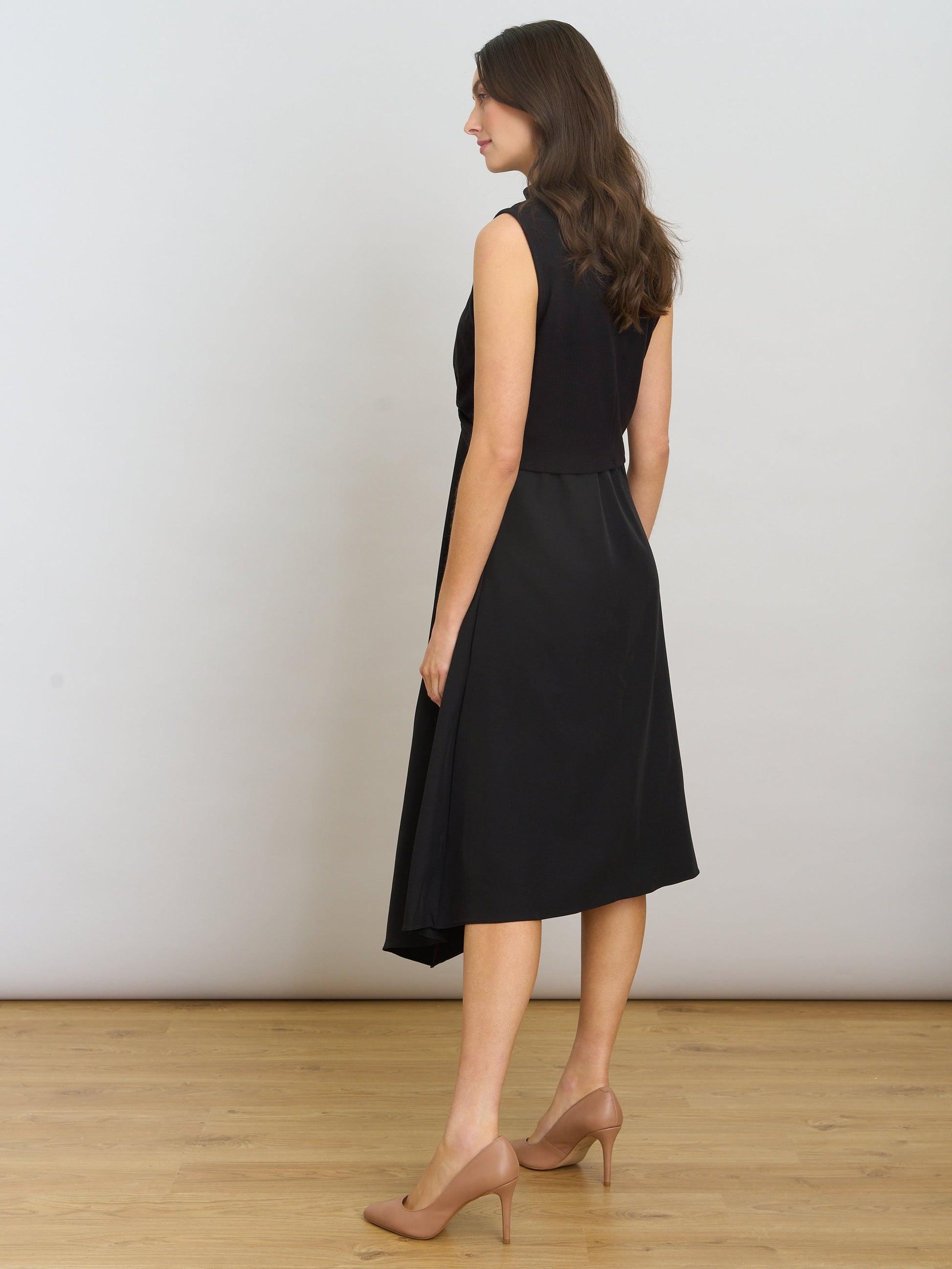  Ashlee Black Midi Dress
