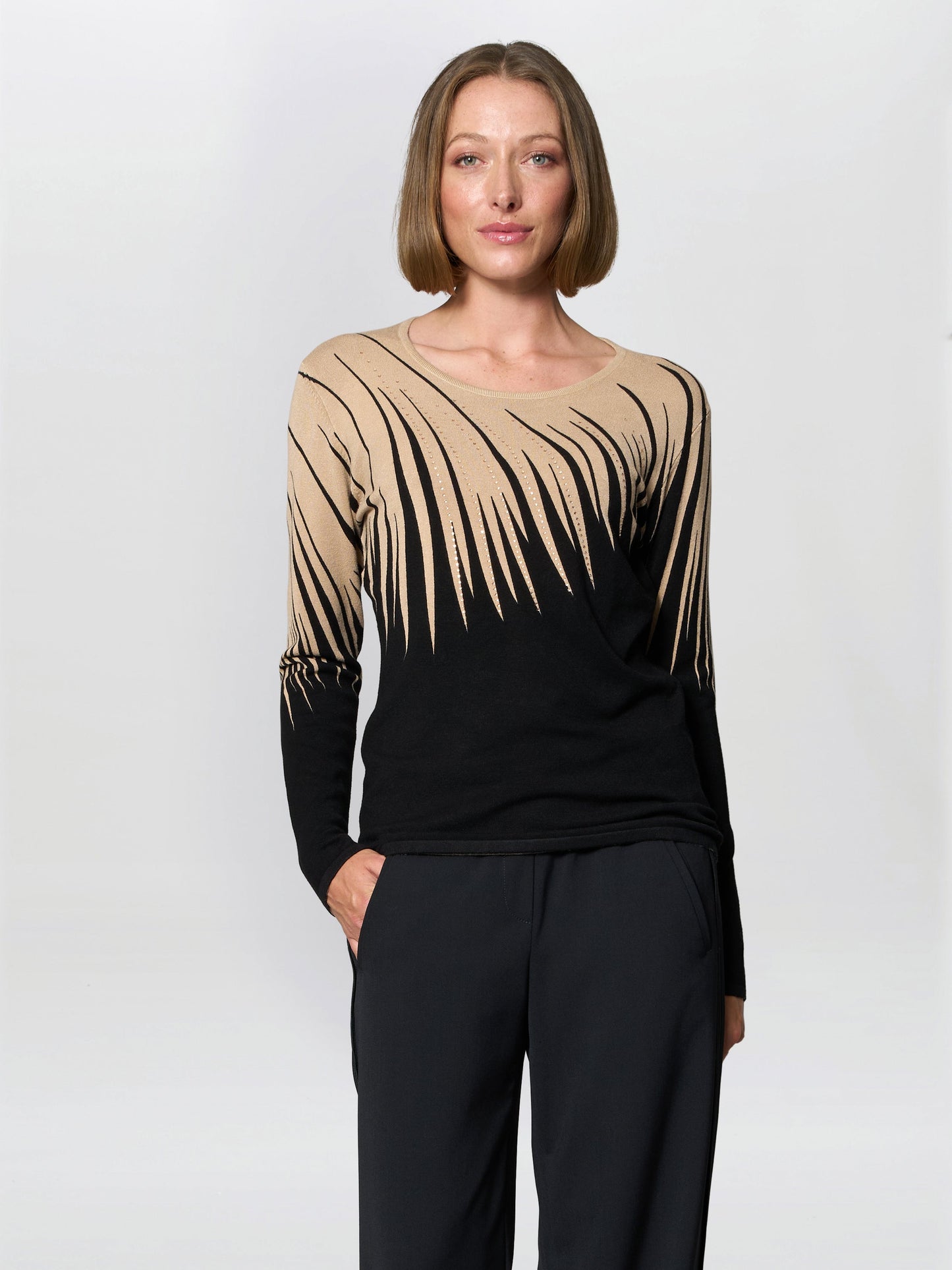 Neena Abstract Print Jumper