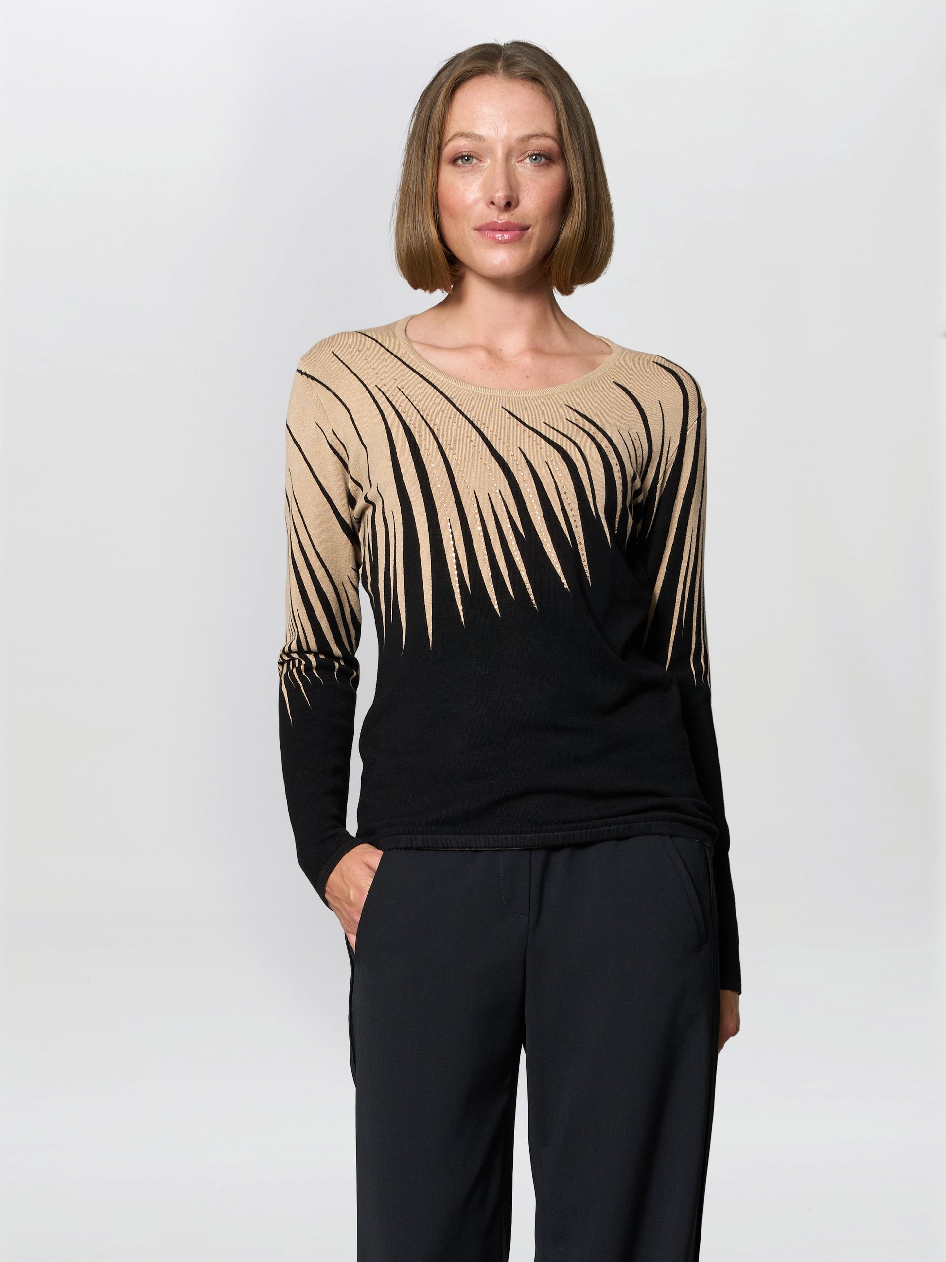  Neena Abstract Print Jumper