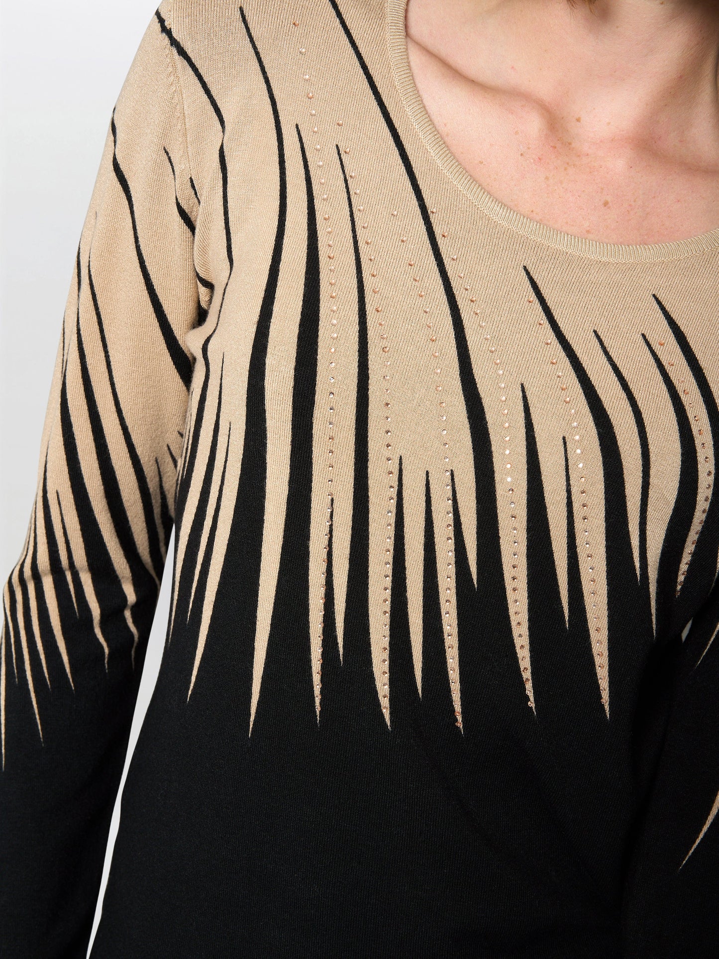  Neena Abstract Print Jumper