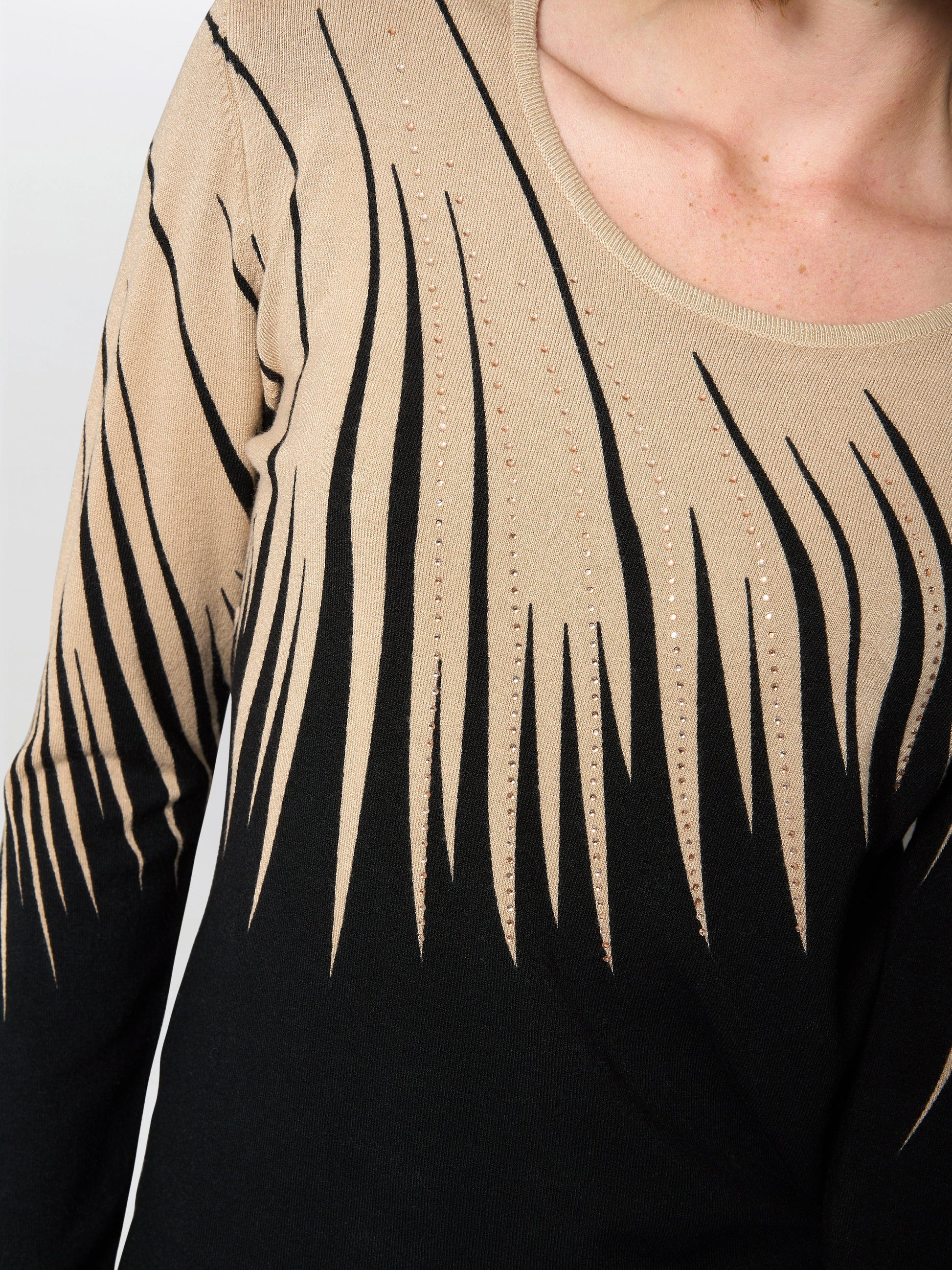  Neena Abstract Print Jumper