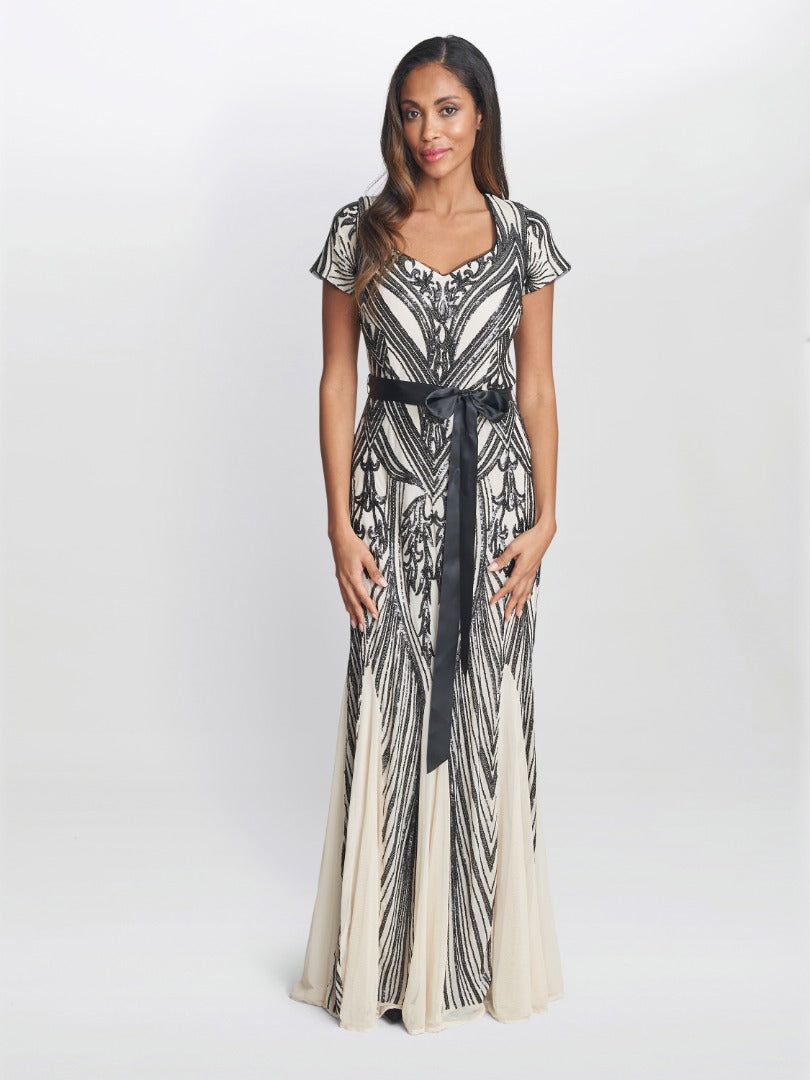  Amelia Sweetheart Neck Embroidered Maxi Dress