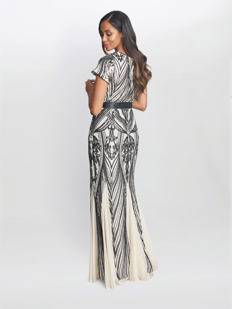  Amelia Sweetheart Neck Embroidered Maxi Dress