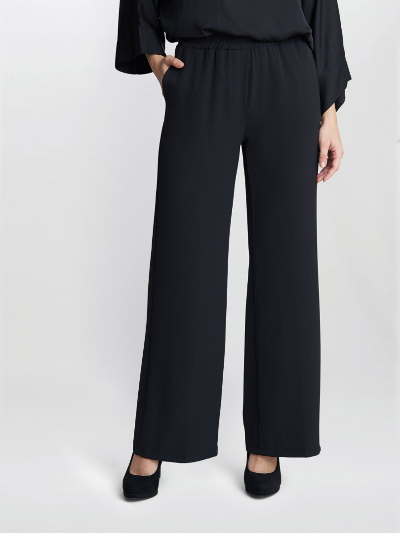  Annika Crepe Pull On Trouser
